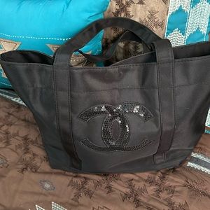 Sequin logo Chanel Precision makeup tote